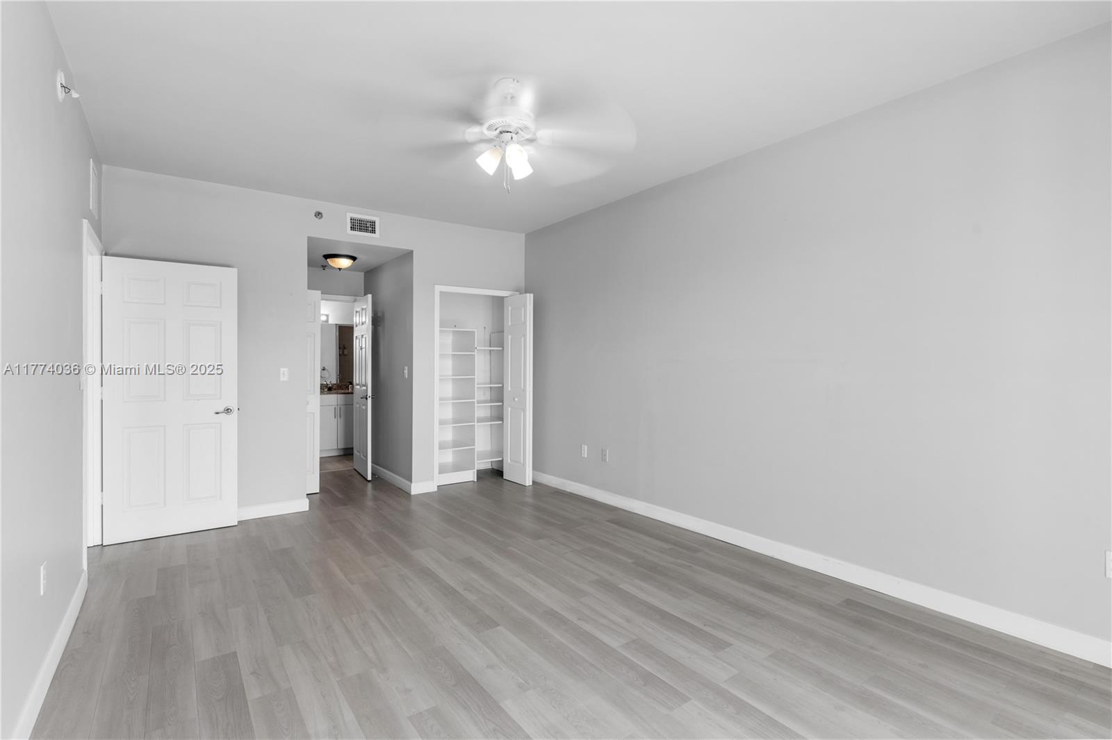 1200 NE 105th St # 35