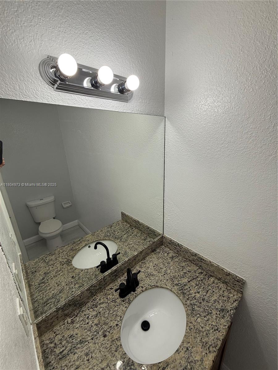 3119 NW 11th St # D2 Unit: 7-D2