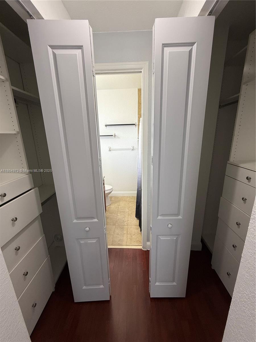 3119 NW 11th St # D2 Unit: 7-D2