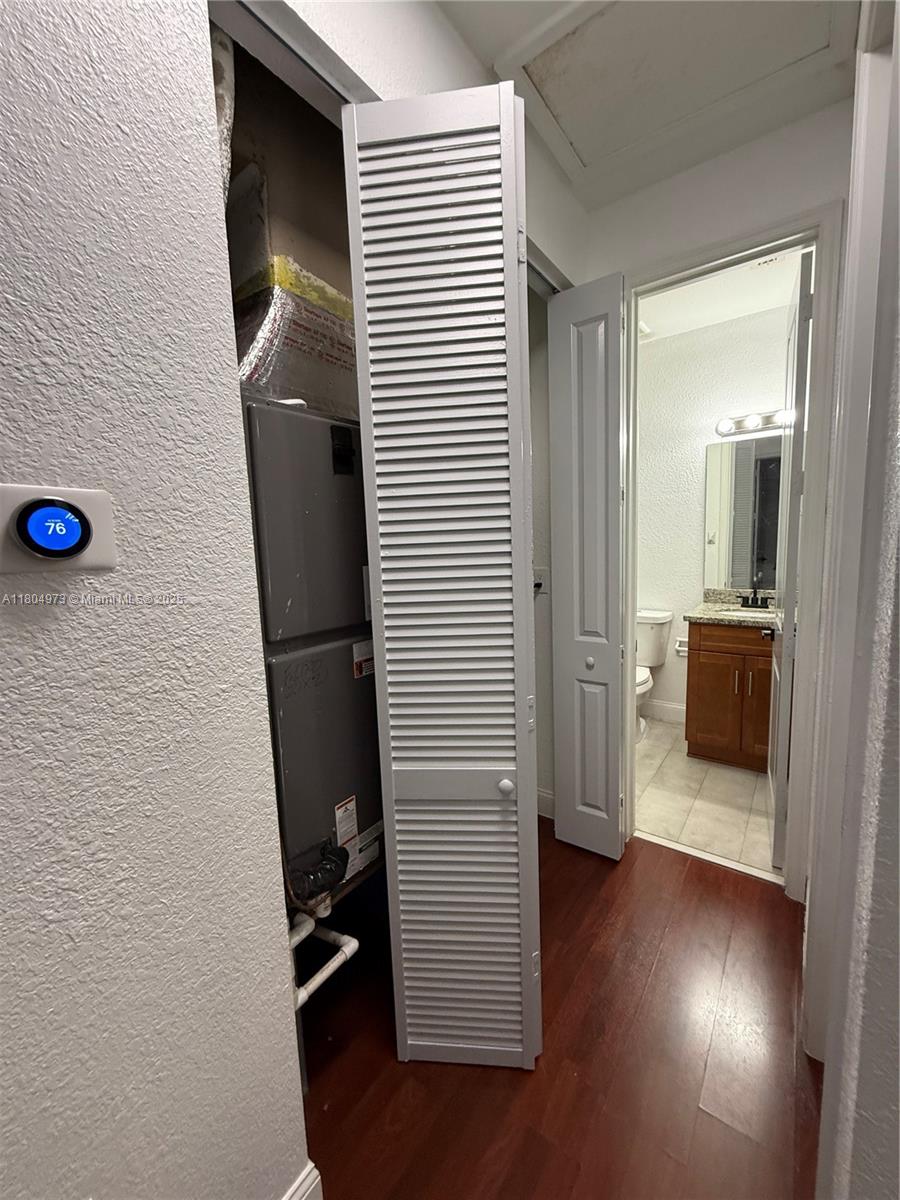 3119 NW 11th St # D2 Unit: 7-D2