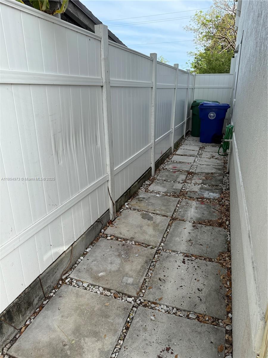 3119 NW 11th St # D2 Unit: 7-D2