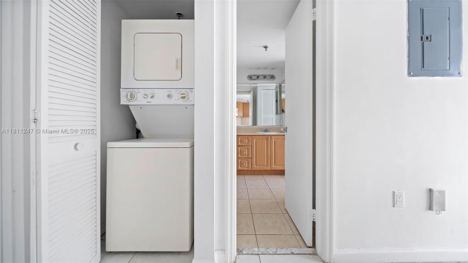 2400 SW 3rd Ave # 606