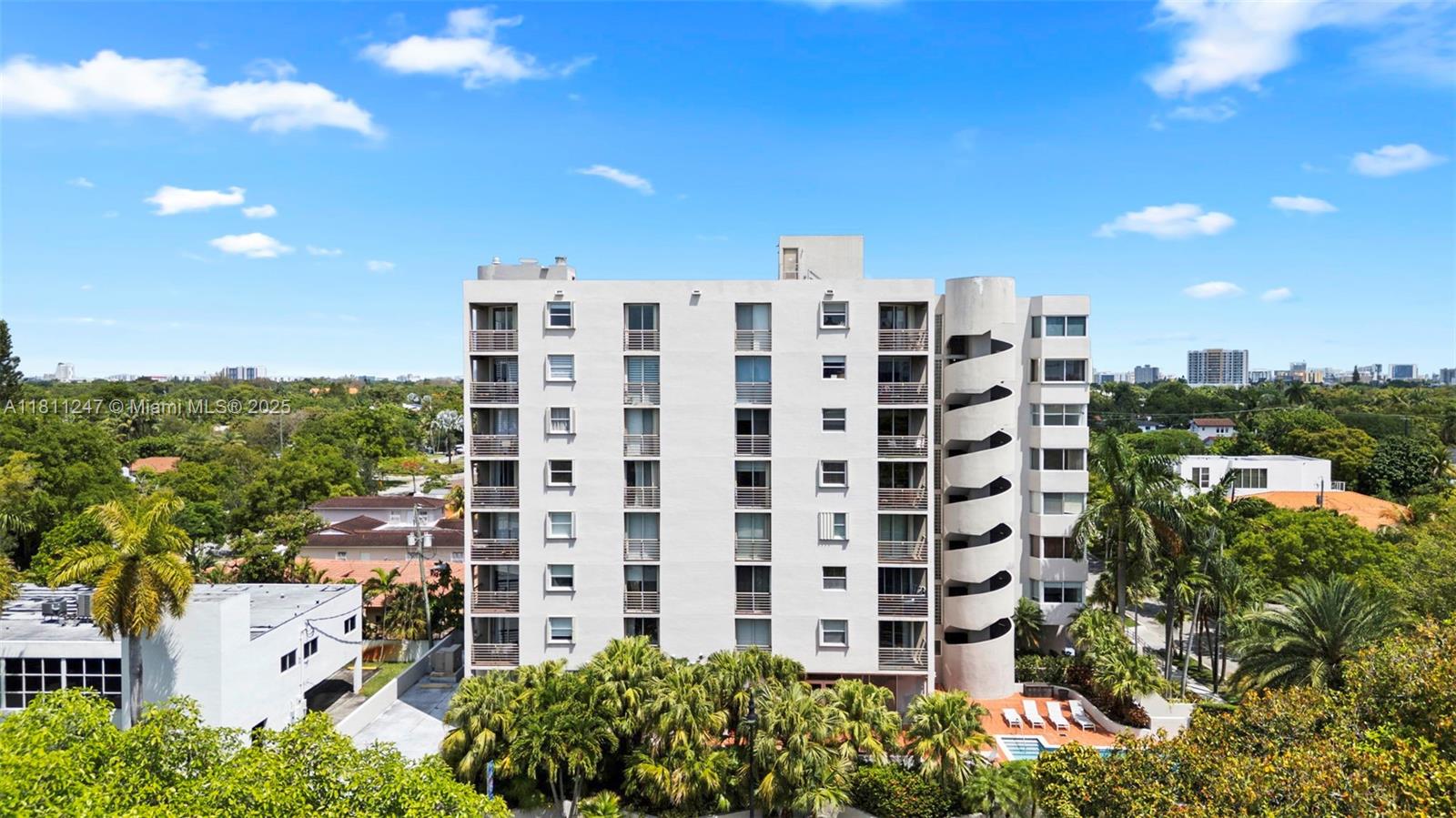 2400 SW 3rd Ave # 606