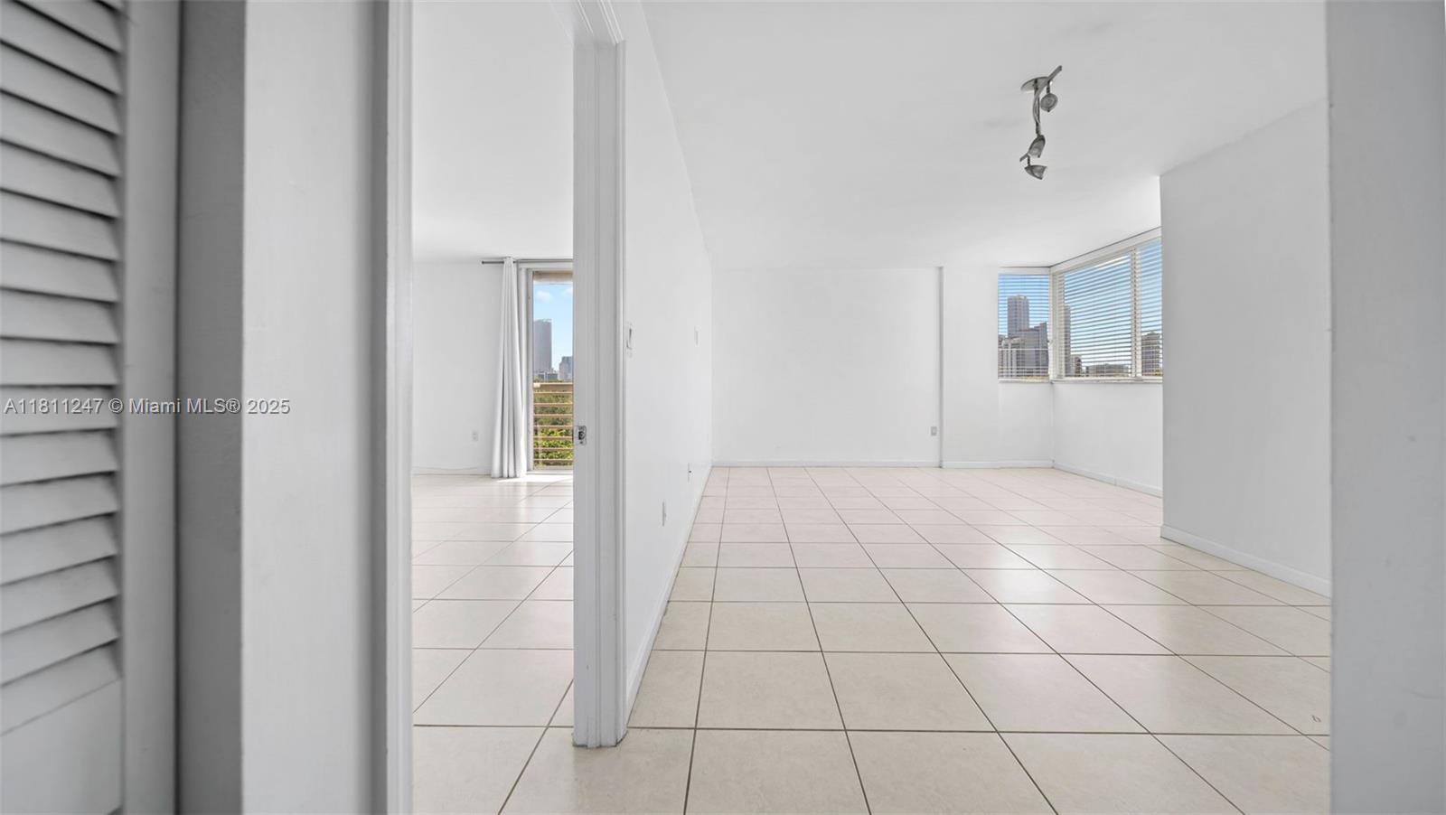 2400 SW 3rd Ave # 606