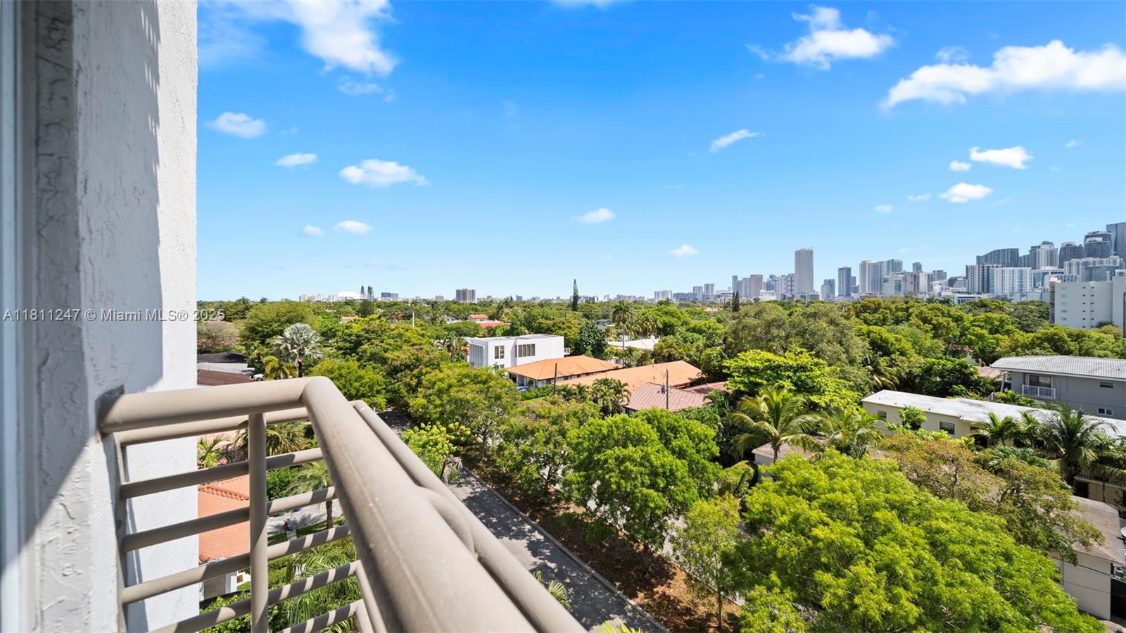 2400 SW 3rd Ave # 606