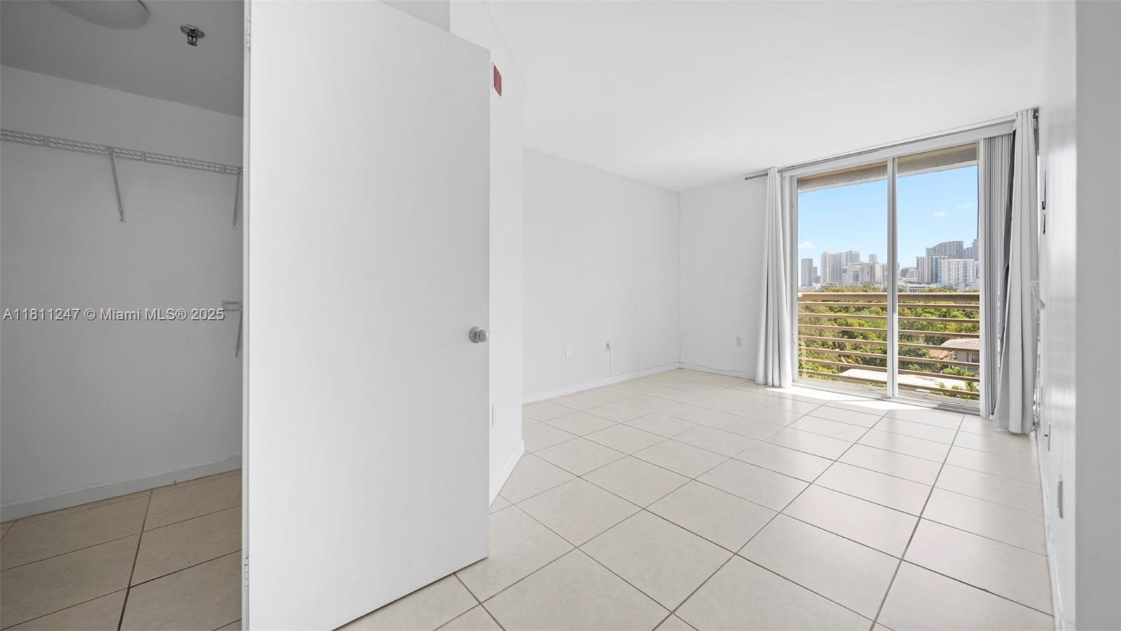 2400 SW 3rd Ave # 606