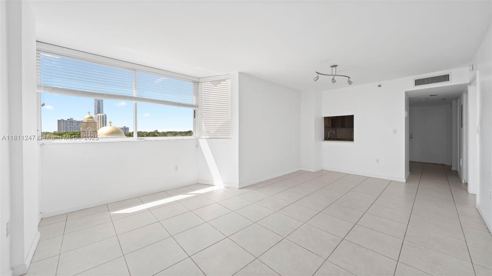 2400 SW 3rd Ave # 606