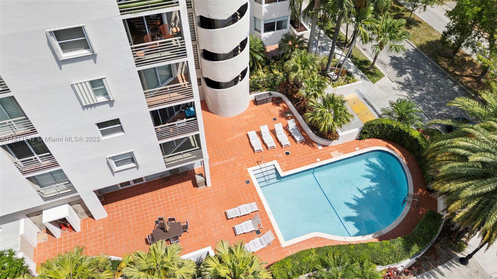 2400 SW 3rd Ave # 606