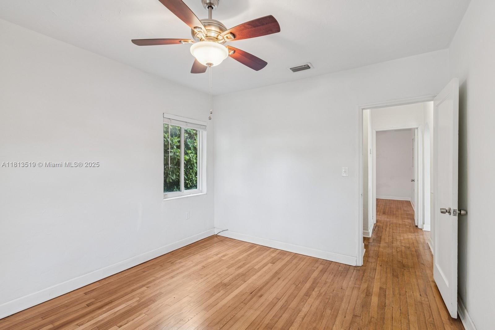 2350 SW 26th St