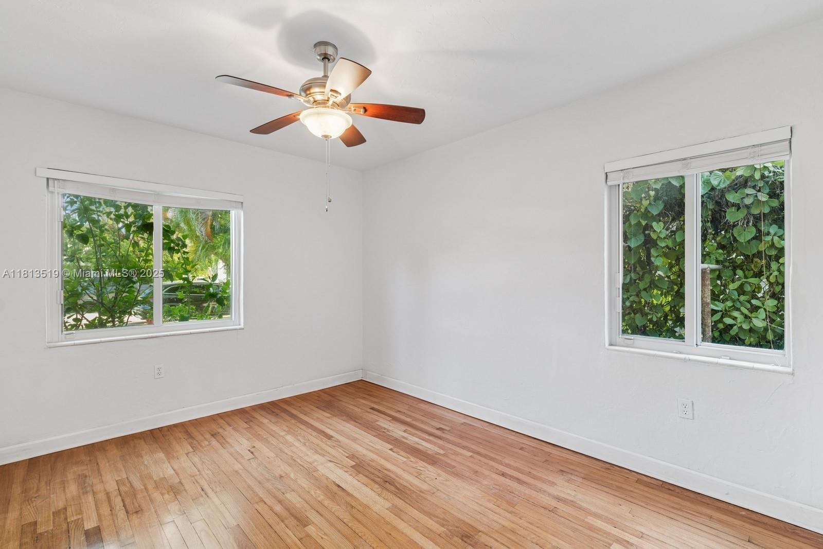 2350 SW 26th St