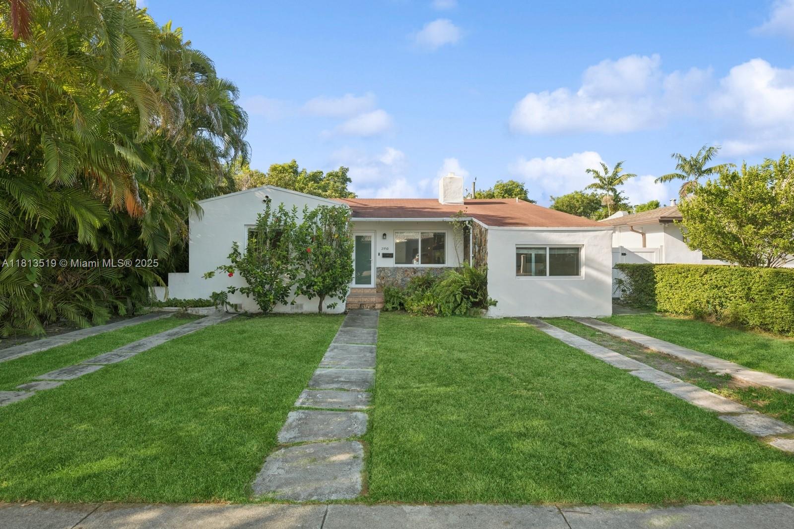 2350 SW 26th St