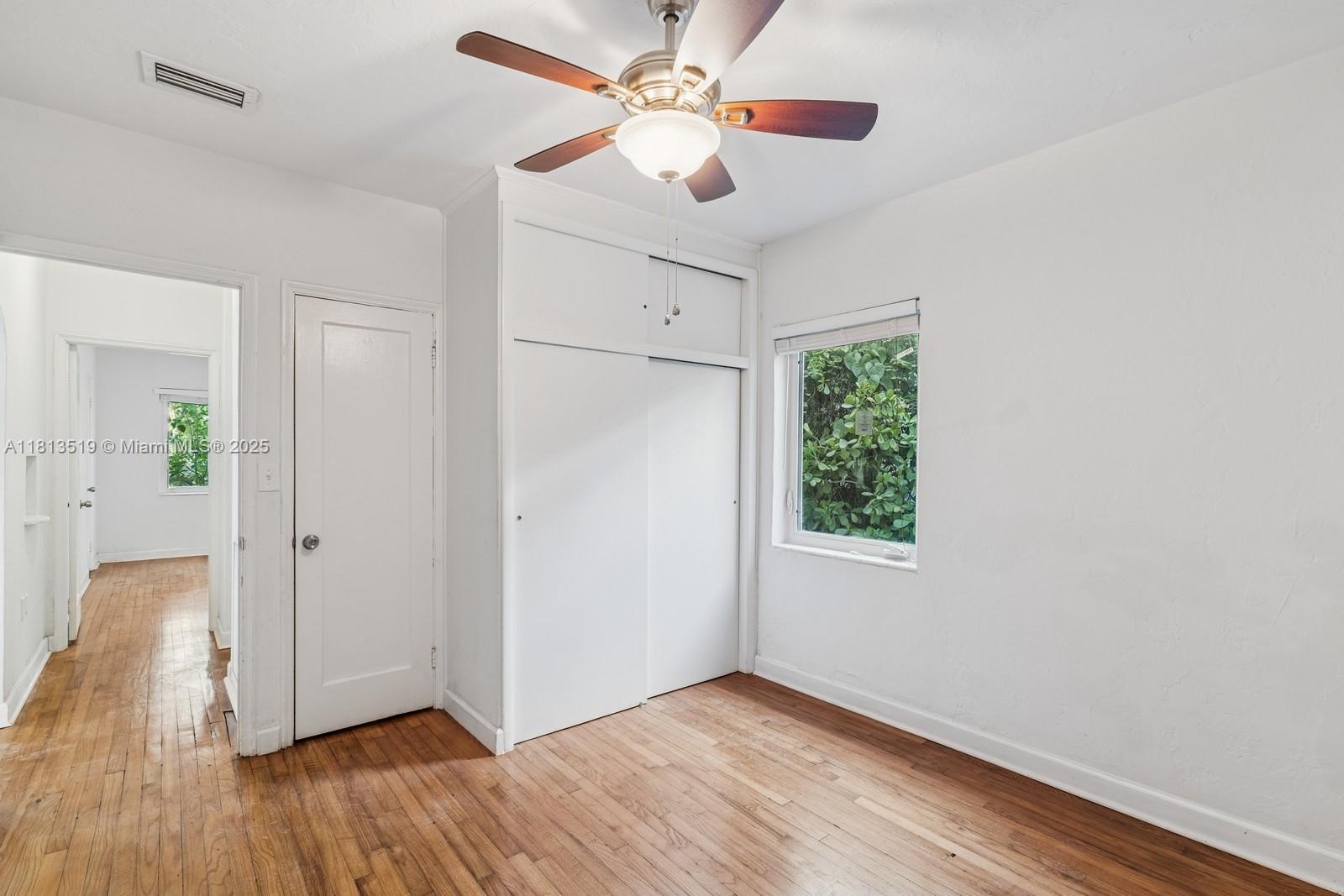 2350 SW 26th St