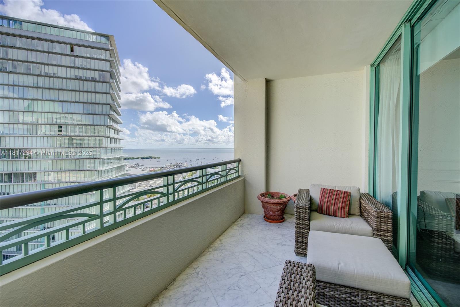 3400 SW 27th Ave # 1607