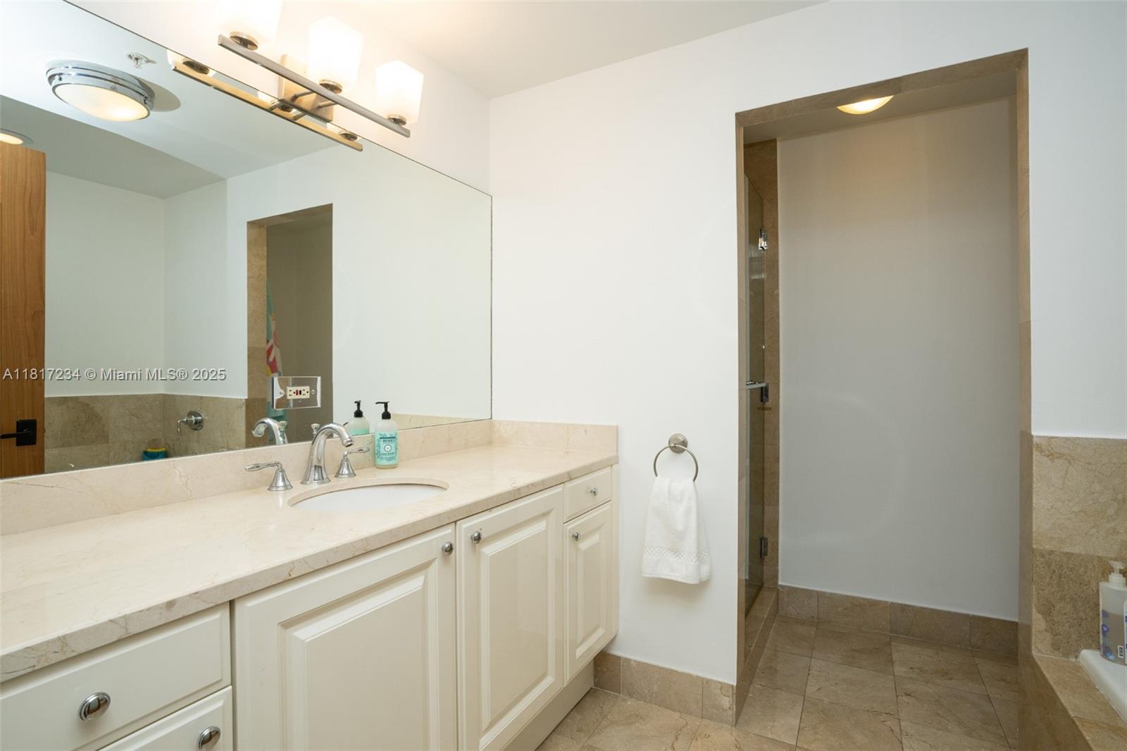 3400 SW 27th Ave # 1607