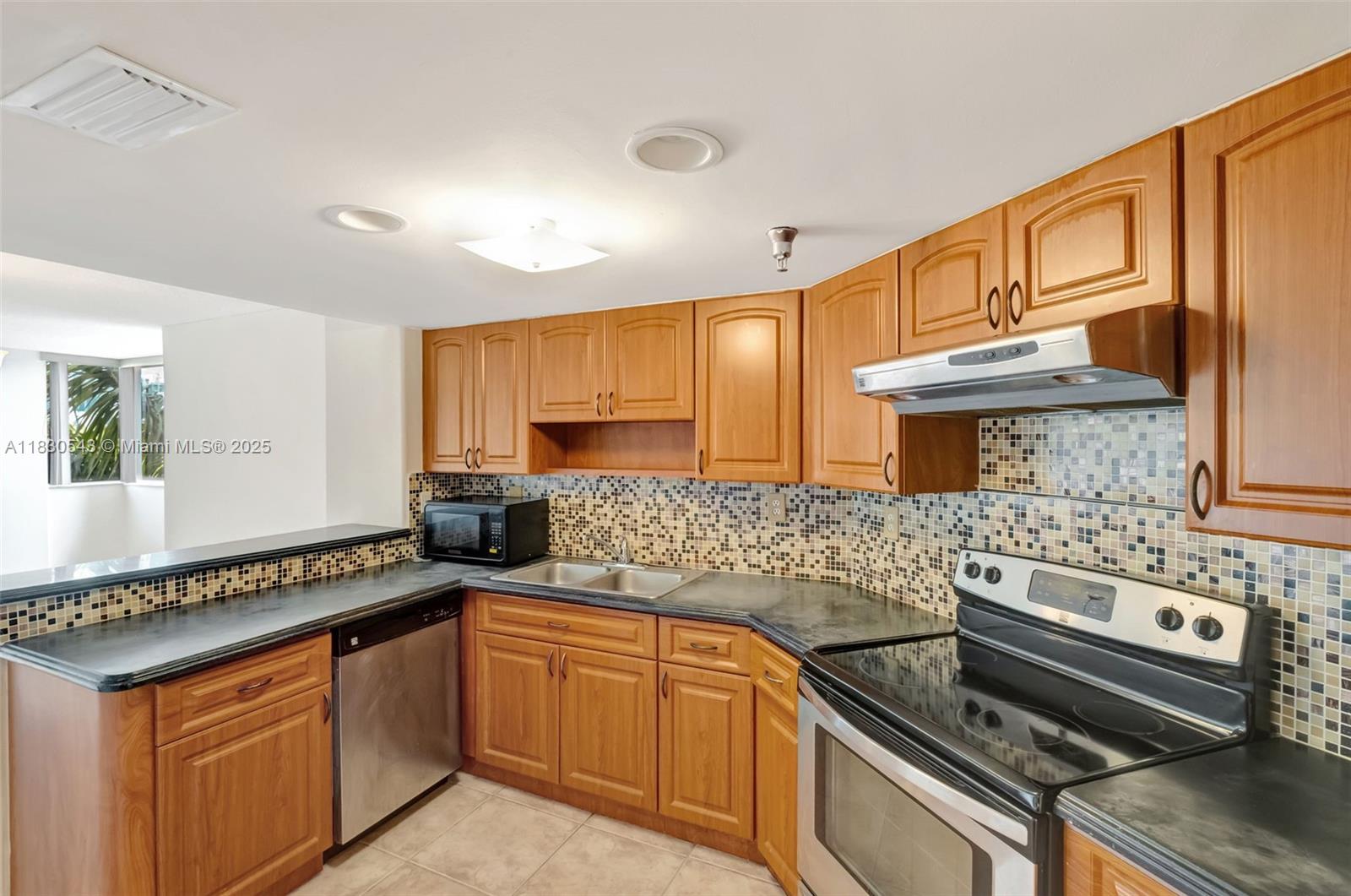 2400 SW 3rd Ave # 506