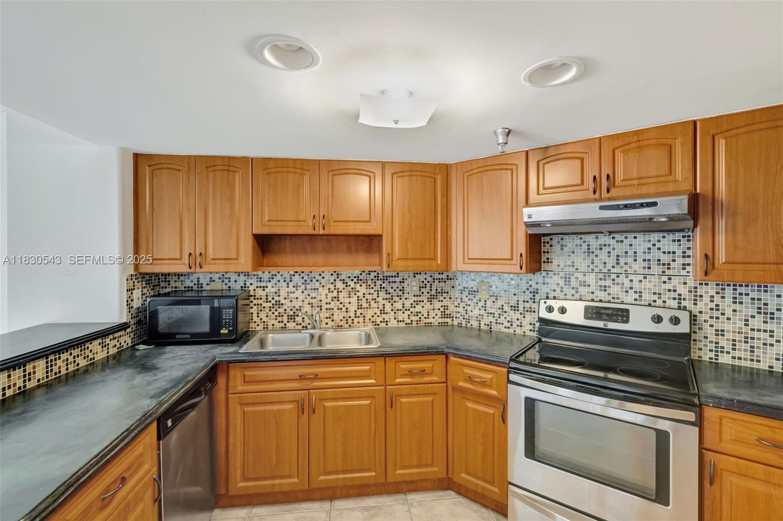 2400 SW 3rd Ave # 506