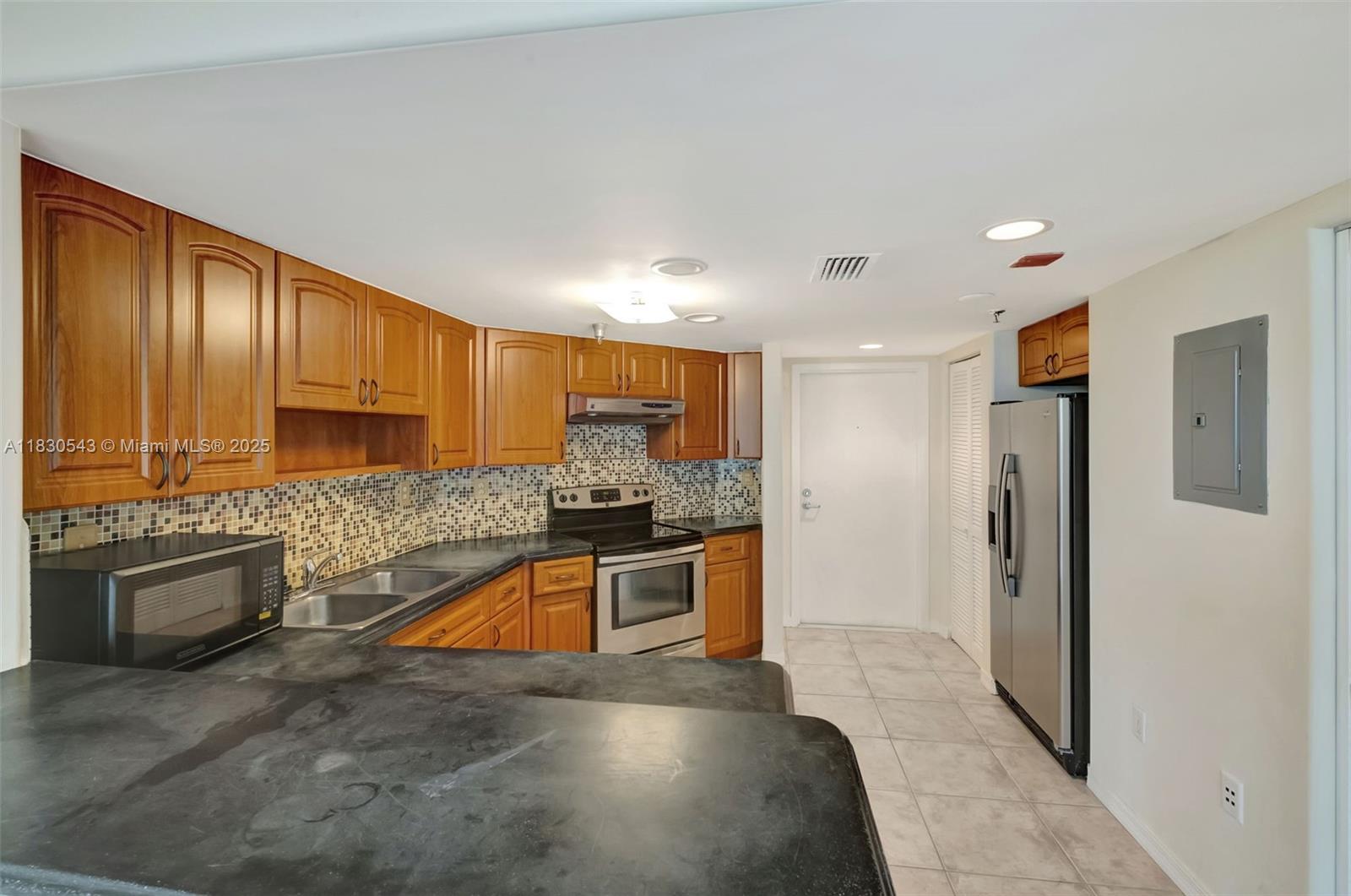 2400 SW 3rd Ave # 506