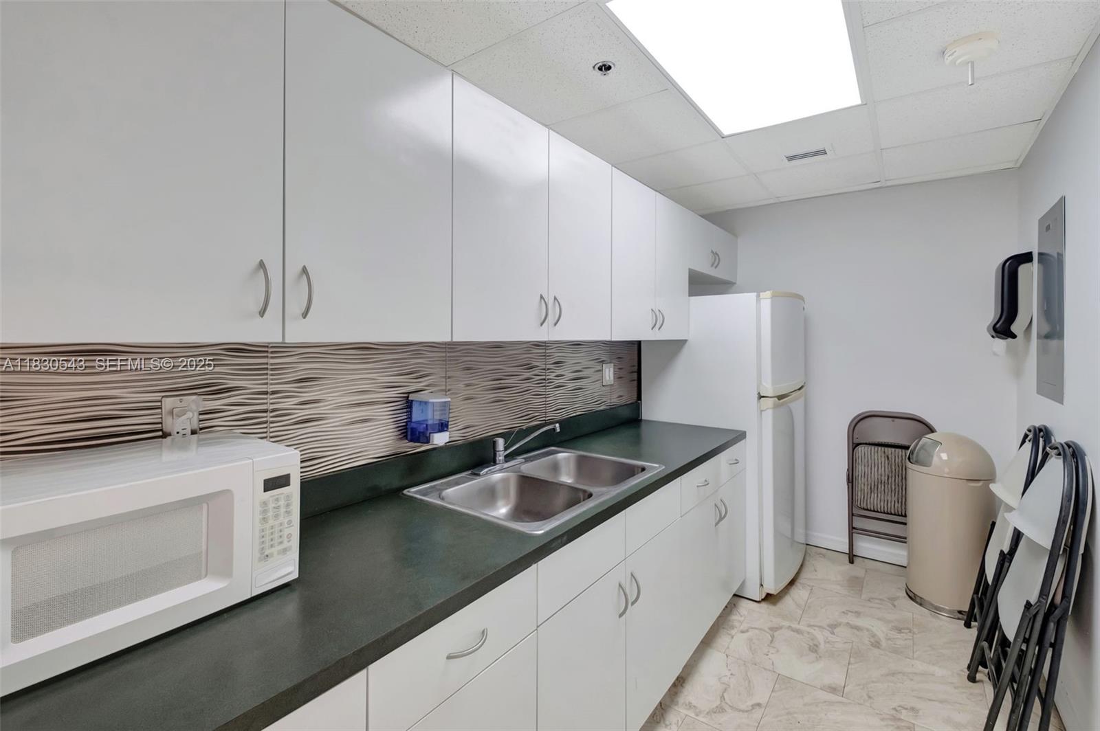 2400 SW 3rd Ave # 506