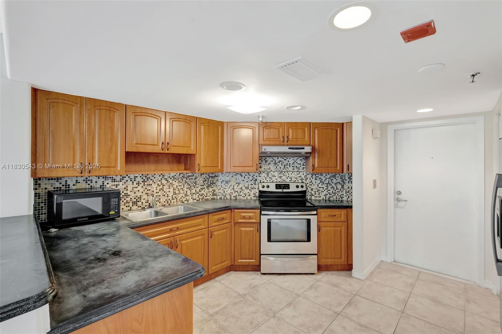 2400 SW 3rd Ave # 506