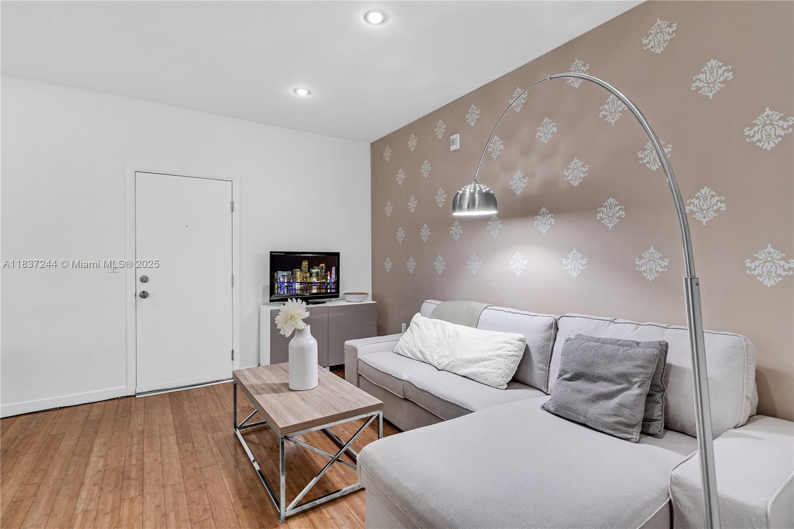 815 Euclid Ave # 7