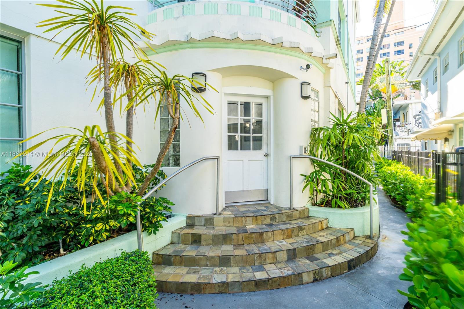 815 Euclid Ave # 7