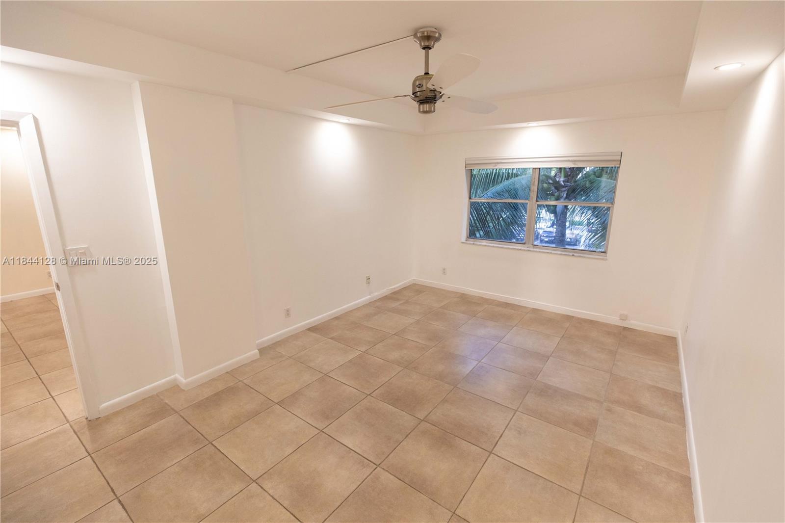 100 Edgewater Dr # 336