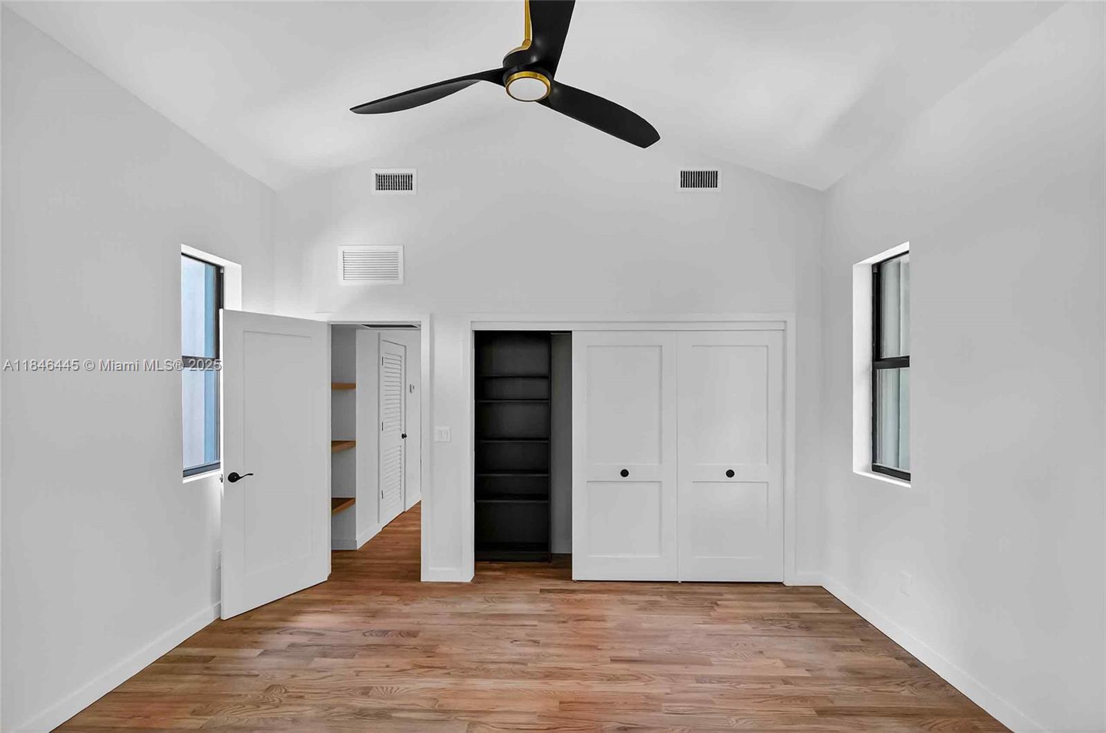 2315 Swanson Ave