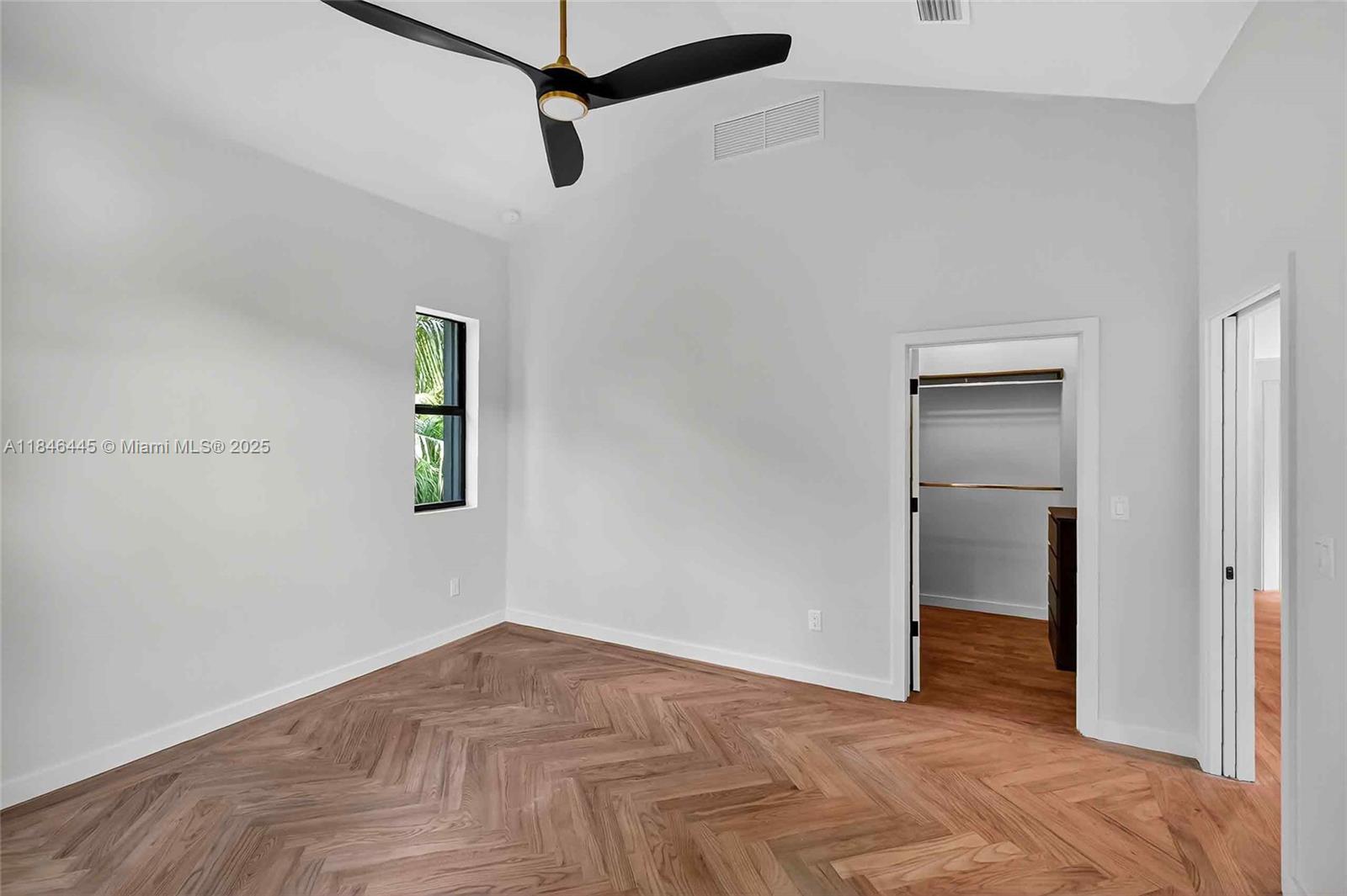 2315 Swanson Ave