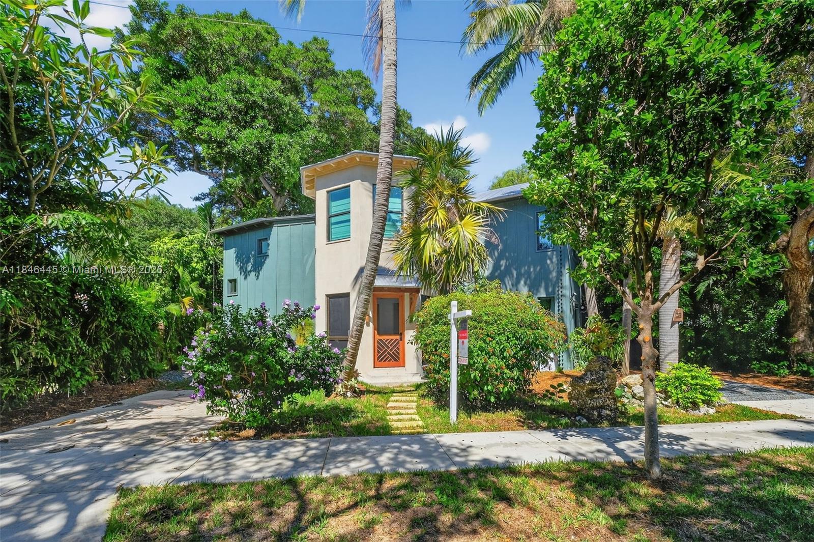 2315 Swanson Ave