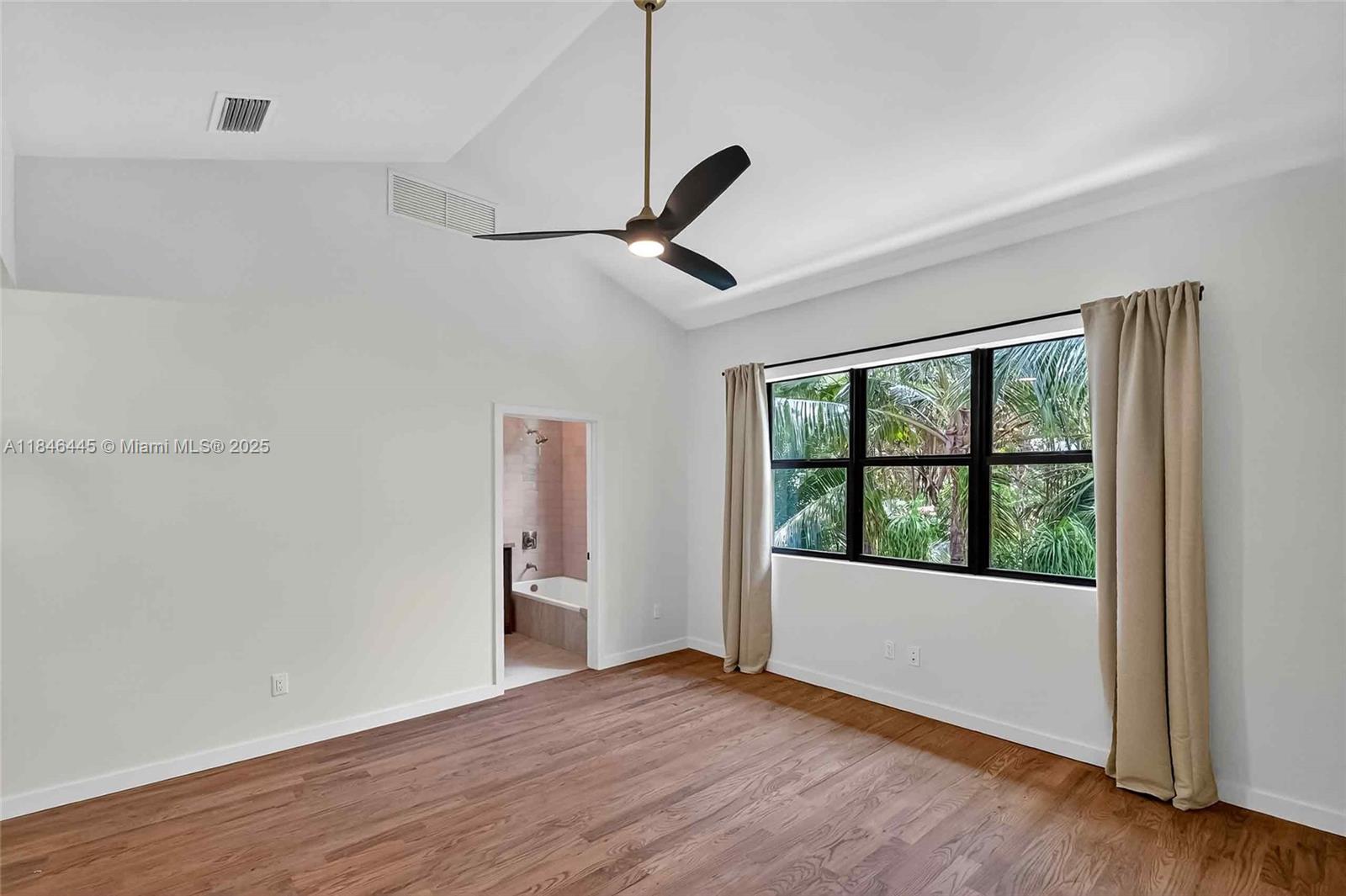 2315 Swanson Ave