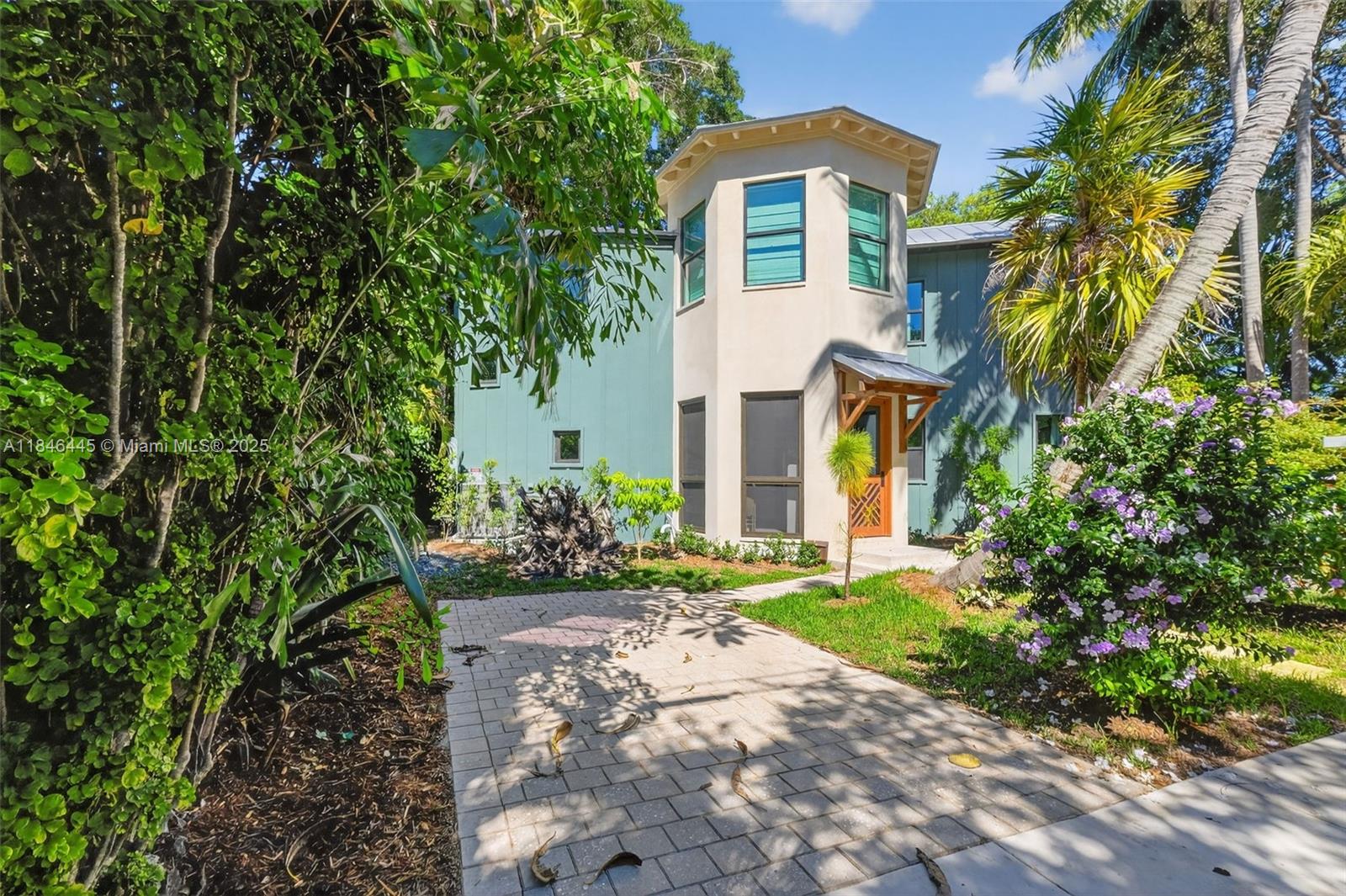 2315 Swanson Ave