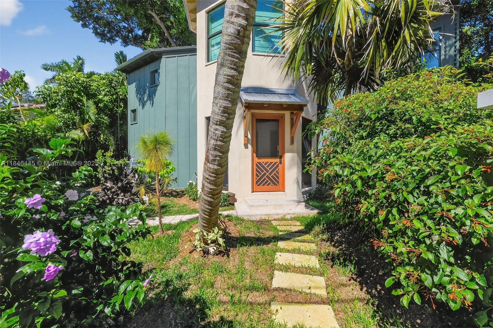 2315 Swanson Ave