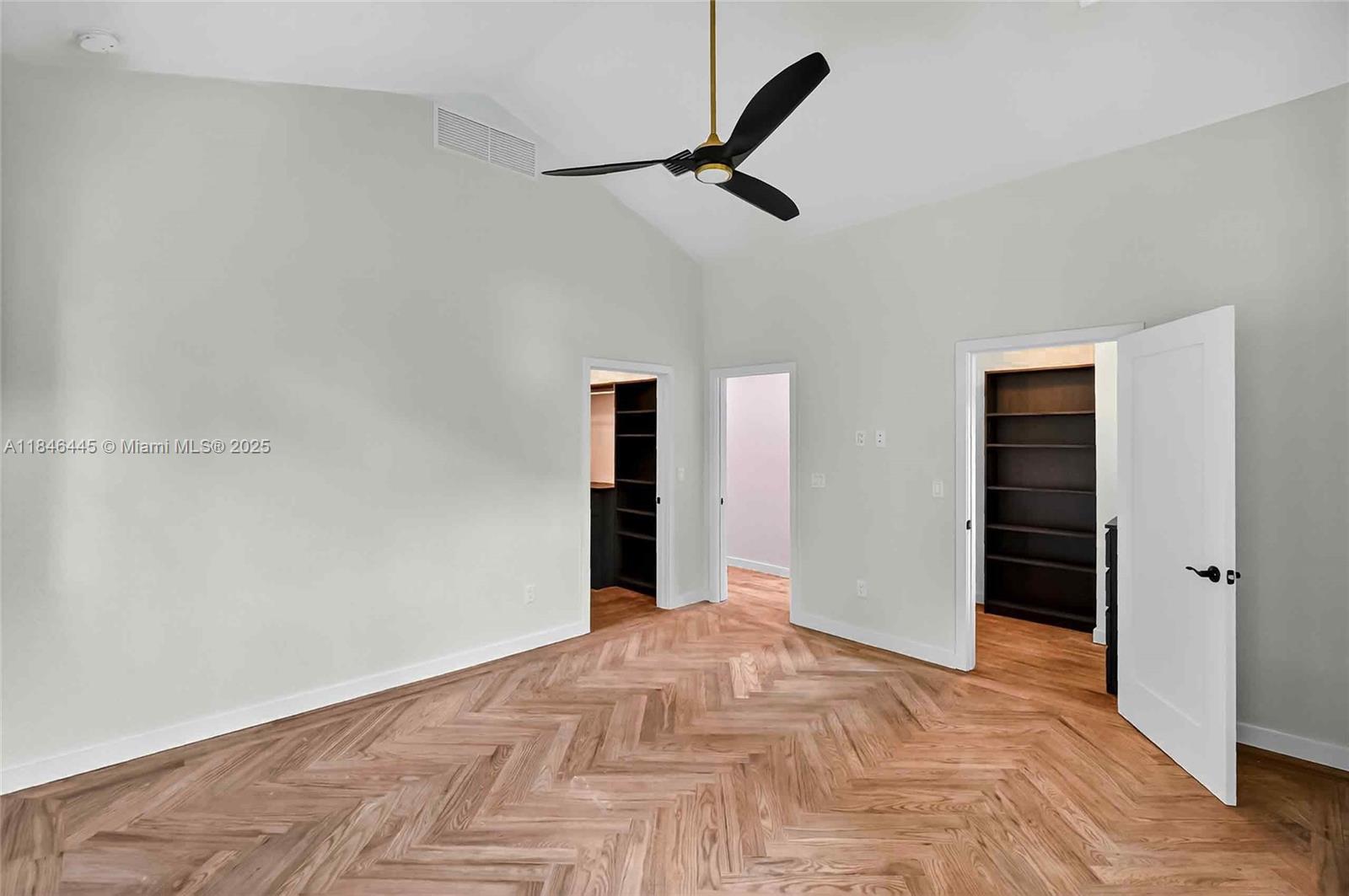 2315 Swanson Ave