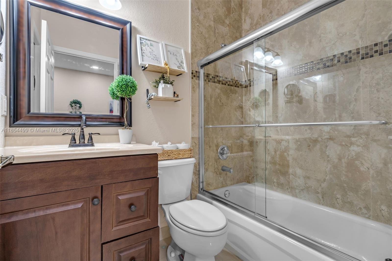 8401 NW 107th ct # 36 Unit: 4-36