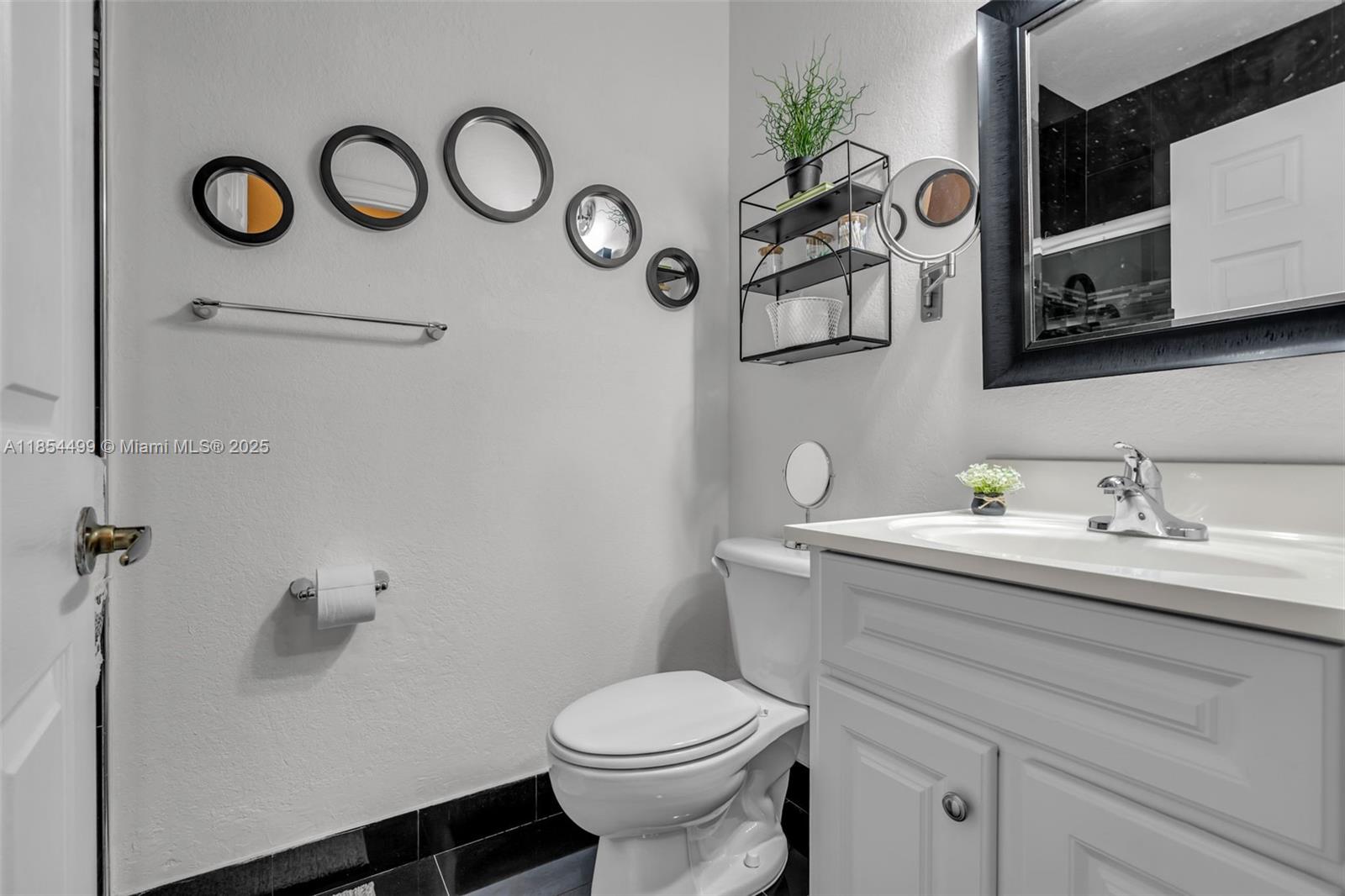 8401 NW 107th ct # 36 Unit: 4-36