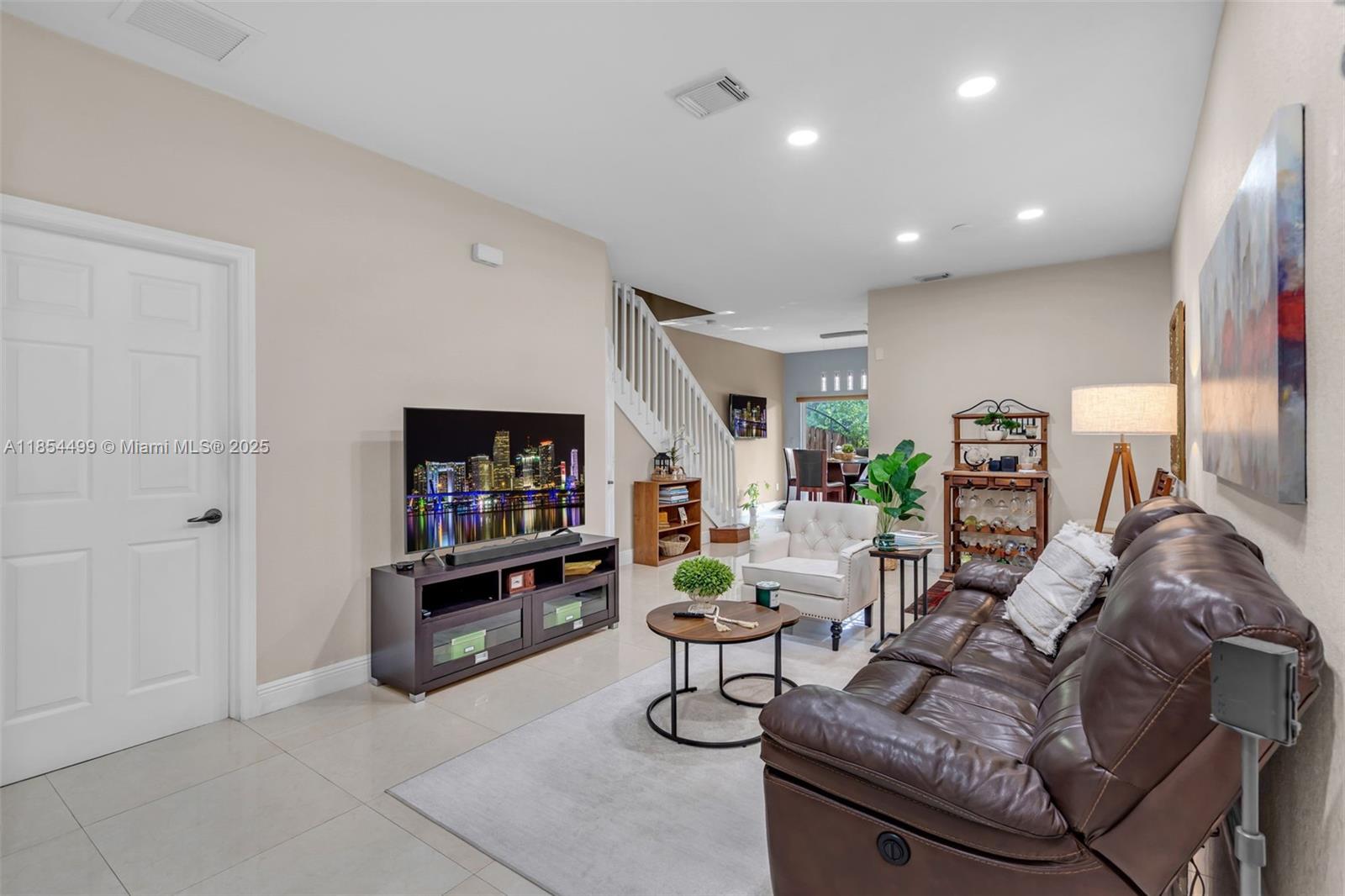 8401 NW 107th ct # 36 Unit: 4-36