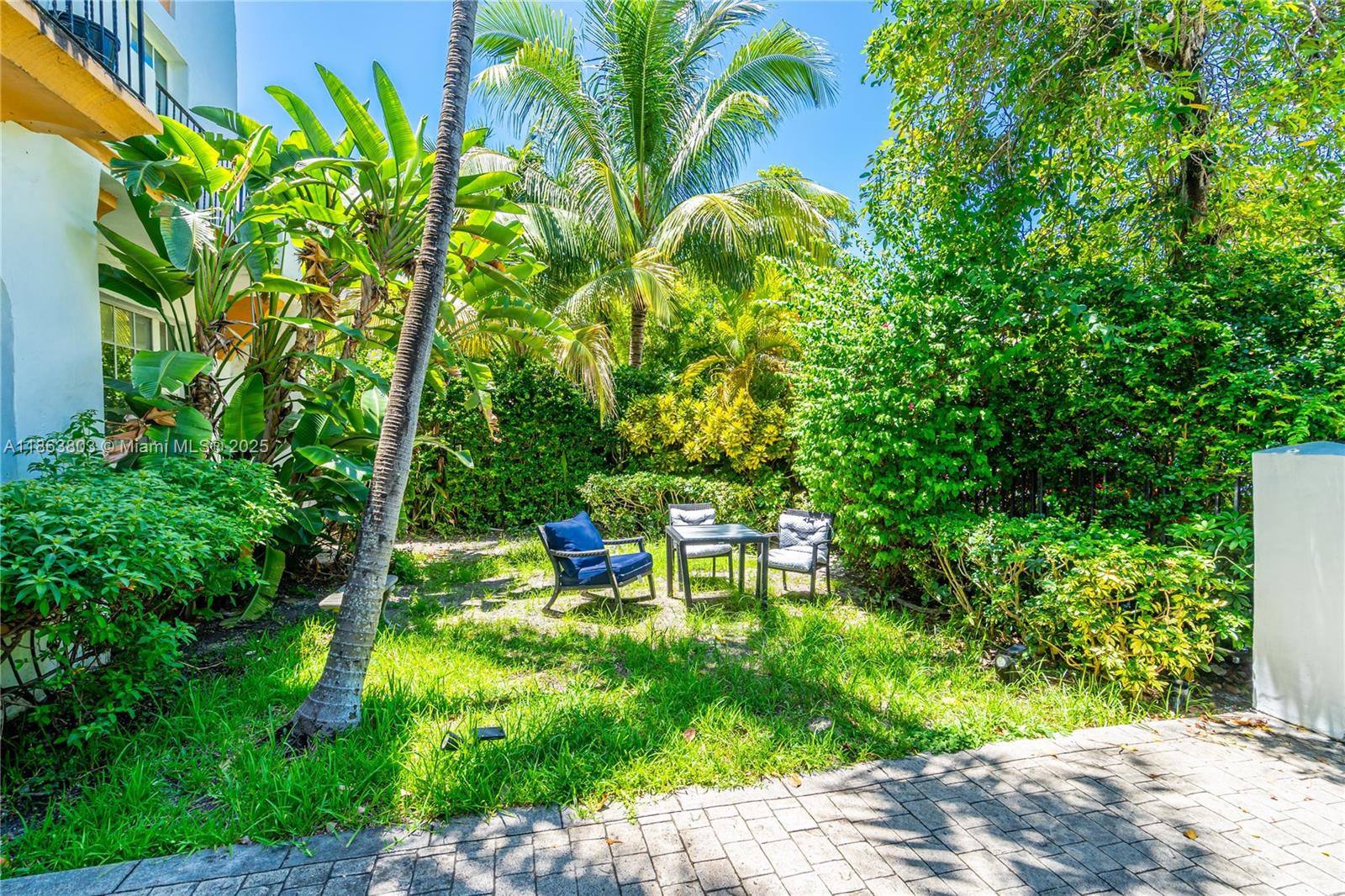 737 Jefferson Ave # 102