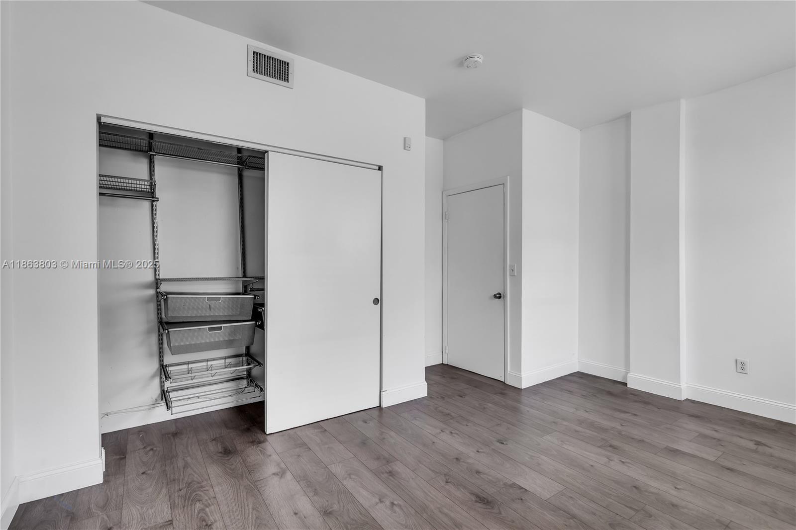 737 Jefferson Ave # 102