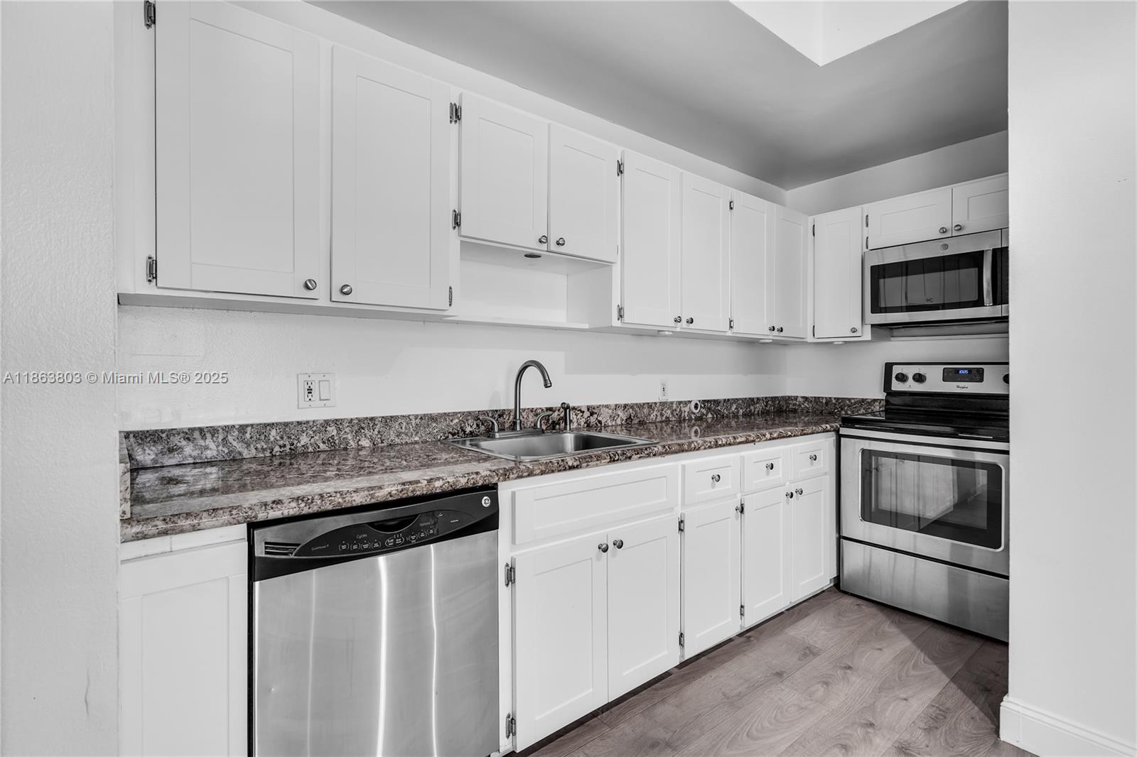 737 Jefferson Ave # 102