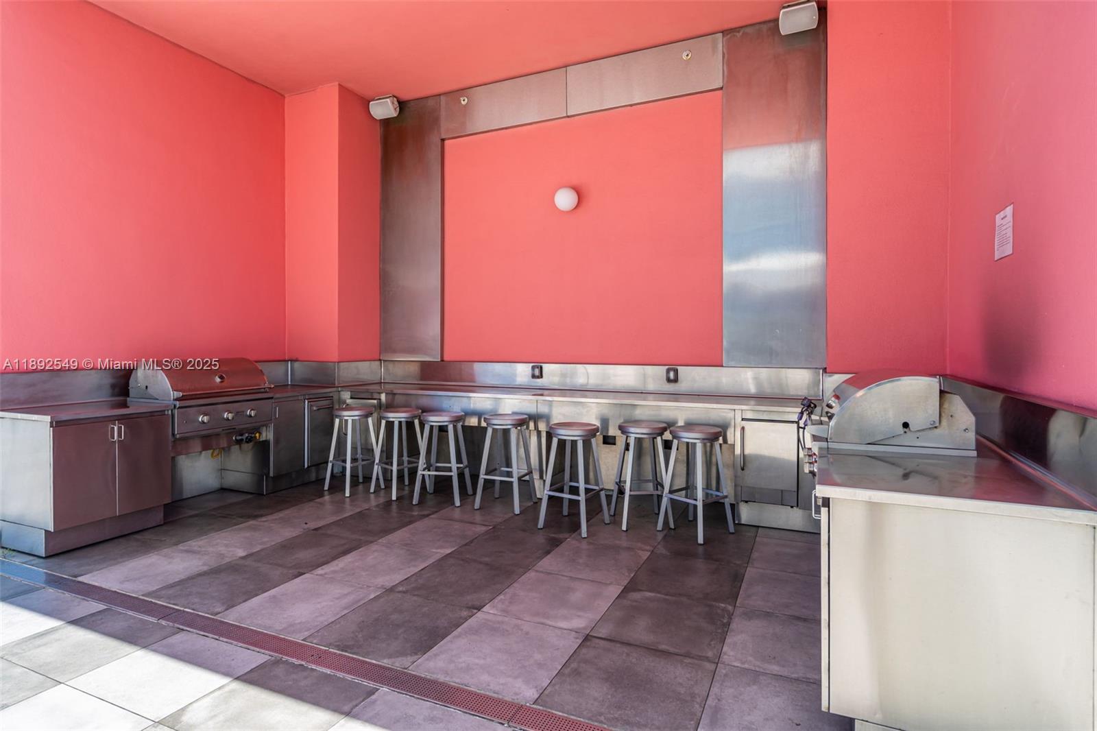 2000 Metropica Way # 2001