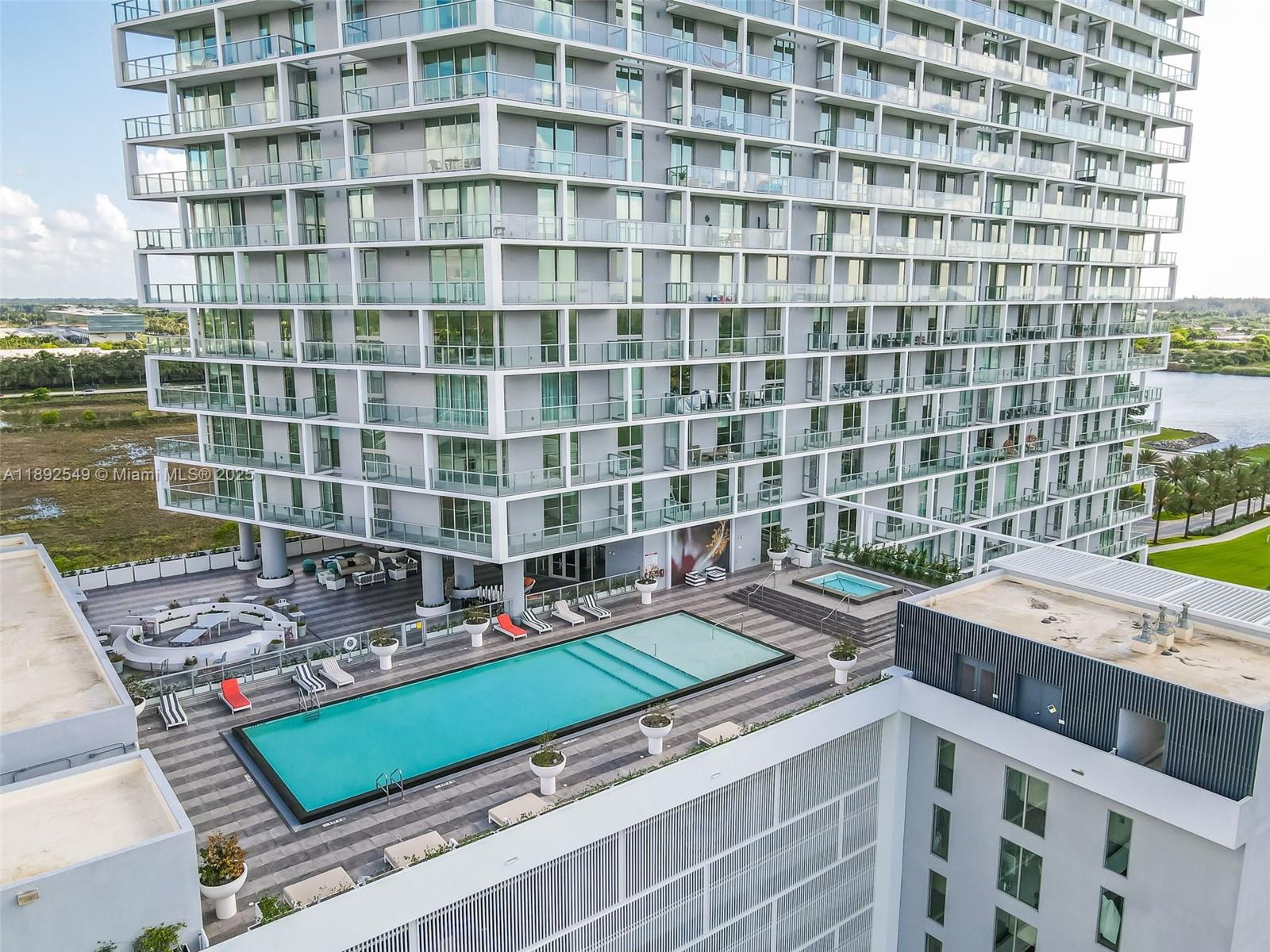 2000 Metropica Way # 2001