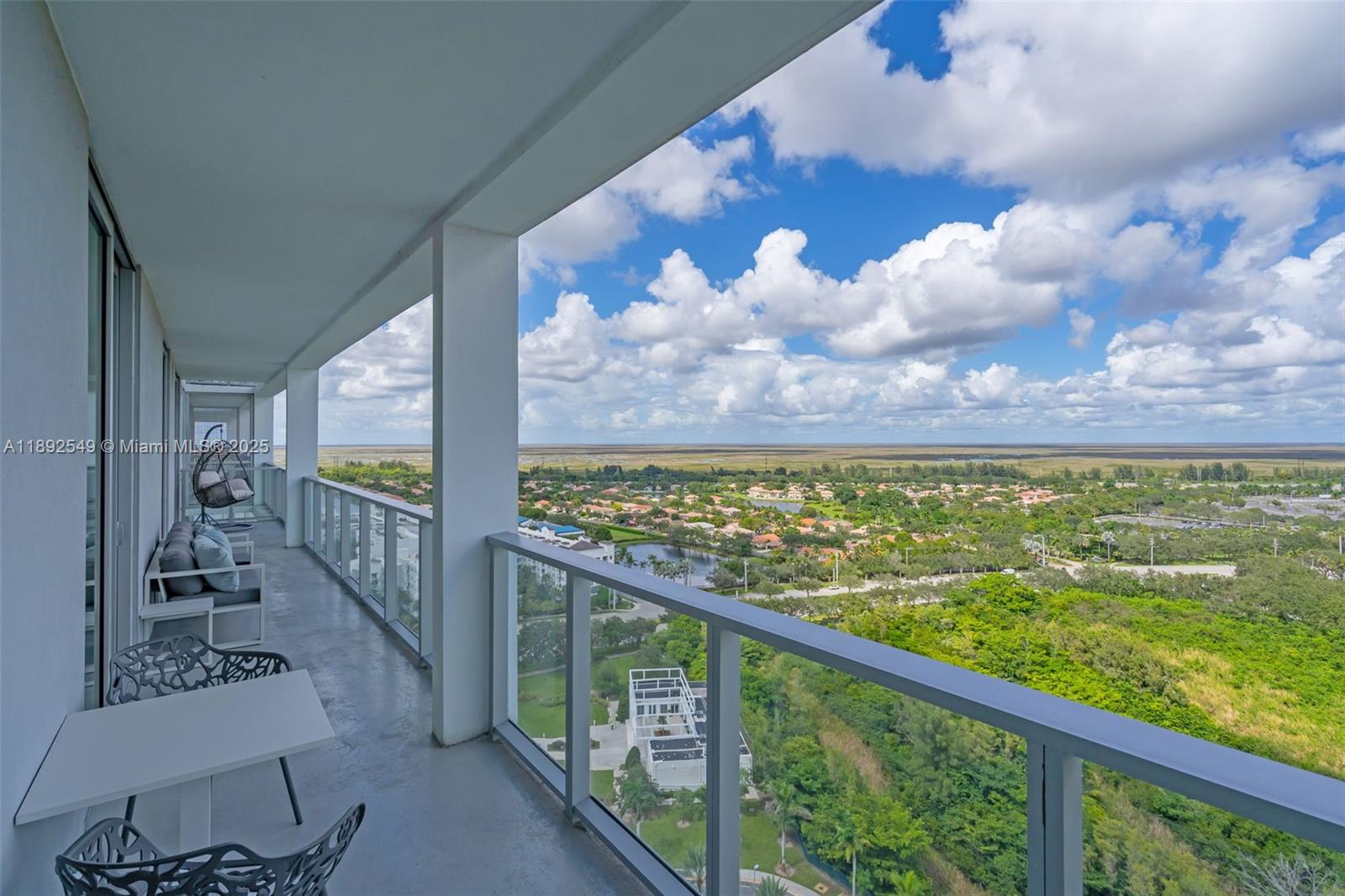 2000 Metropica Way # 2001