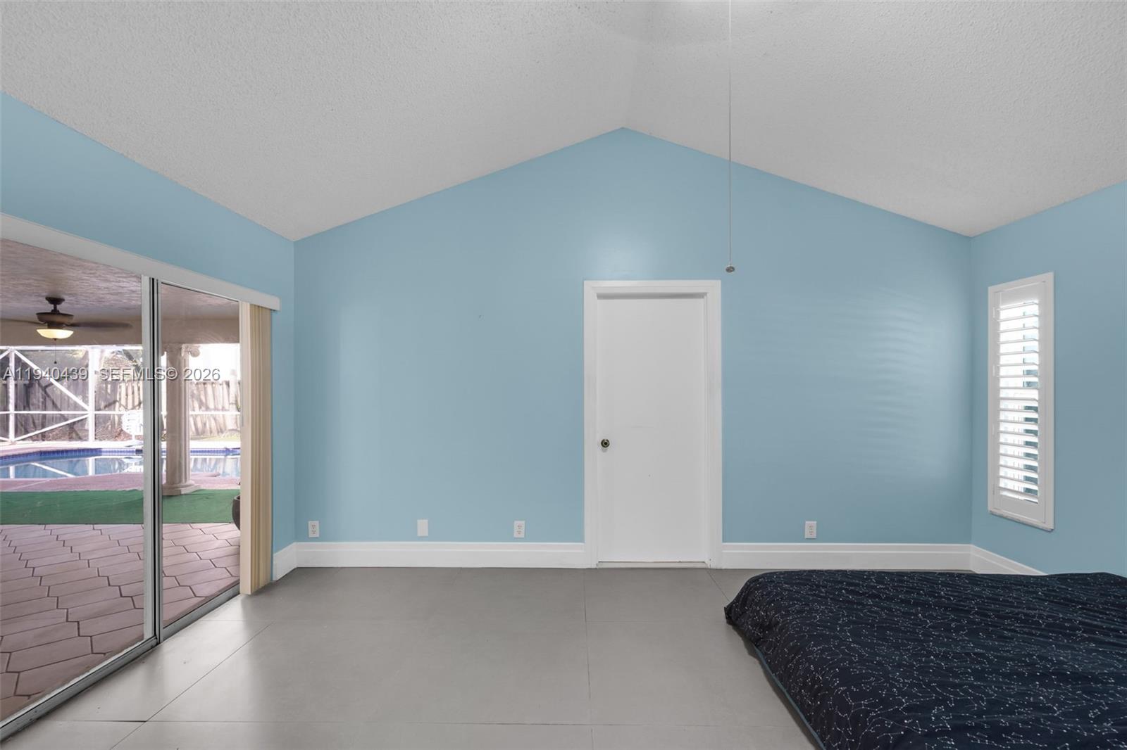 1092 NW 162nd Ave