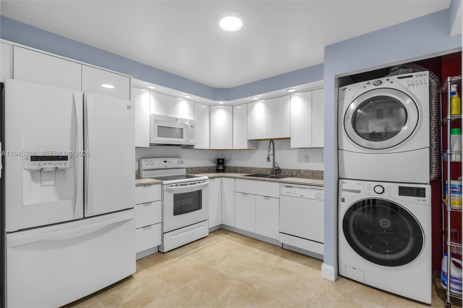 1450 Brickell Bay Dr # 615