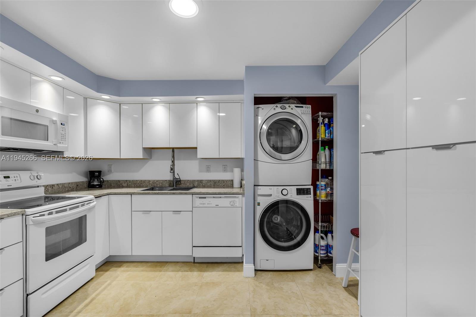 1450 Brickell Bay Dr # 615