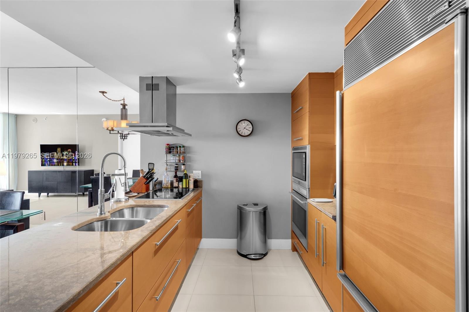 495 Brickell Ave # 2909