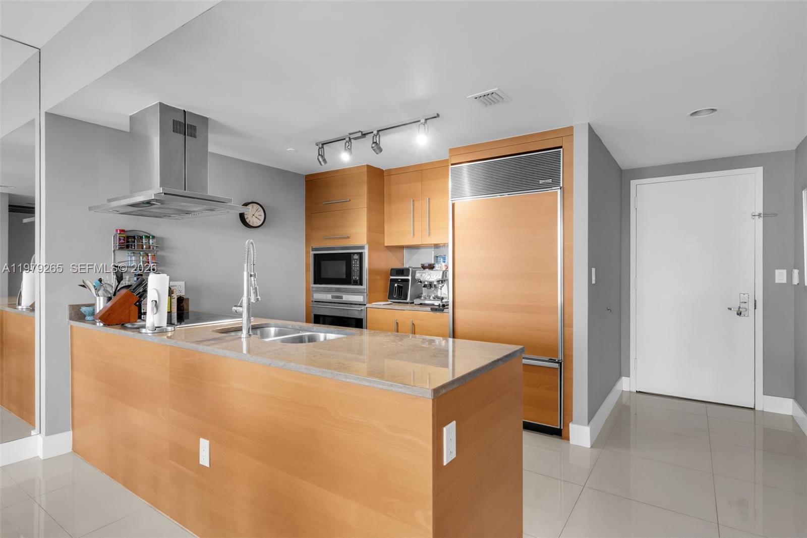 495 Brickell Ave # 2909