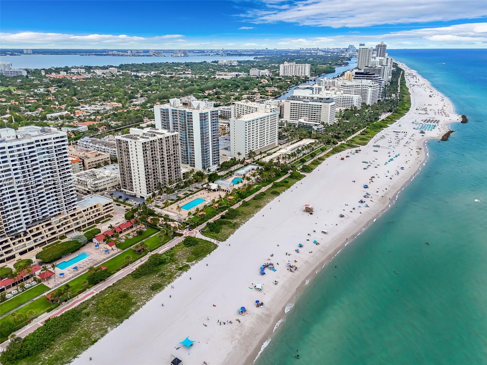 2615 Collins Ave # 21