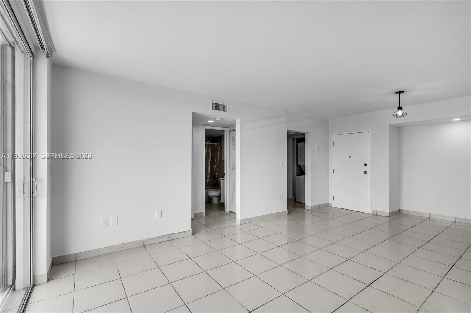 8320 NW 8th St # 414 Unit: 2-414