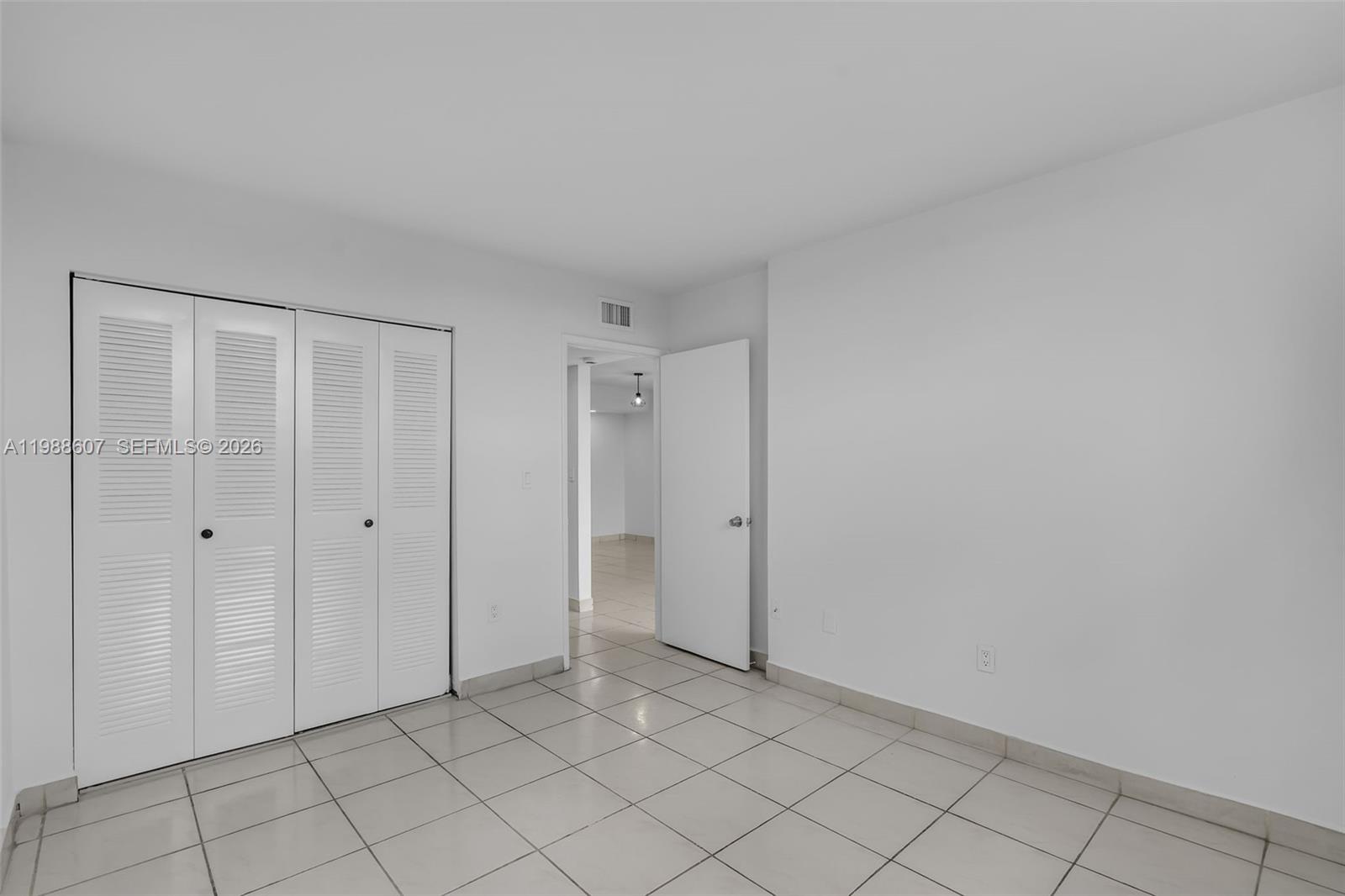 8320 NW 8th St # 414 Unit: 2-414